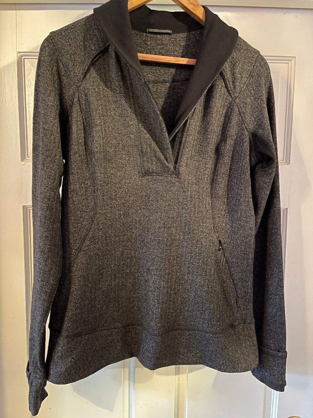 Lululemon Think Fast 1/4 Zip Pullover - Heathered Black Herringbone - Size 6